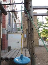 Lifting a friend one fixed pulley