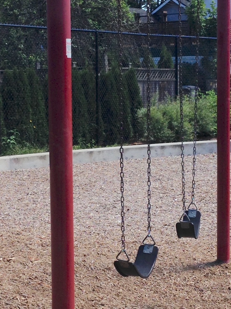 Physics confirms the best way to make a playground swing go higher