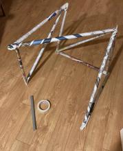 Structure stays upright with triangles